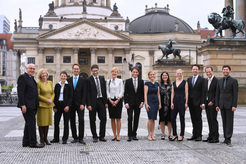 Die Preisträger des deisjährigen Heinz-Maier-Leibnitz Preises gemeinsam mit Bundeswissenschaftsministerin Johanna Wanka und DFG-Präsident Peter Strohschneider (links) in Berlin. © DFG / David Ausserhofer